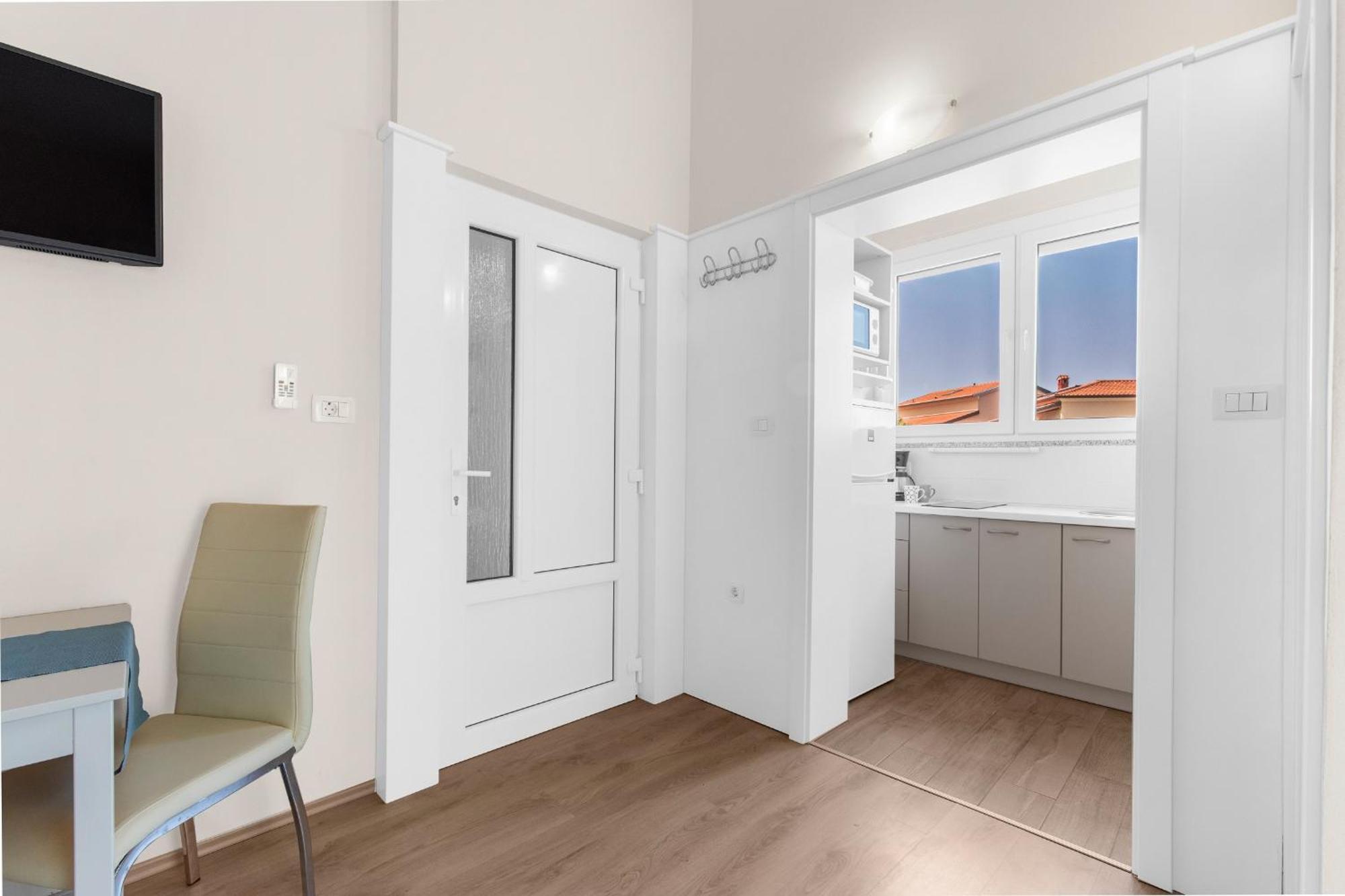 Villa Hope Apartments Пореч Екстер'єр фото