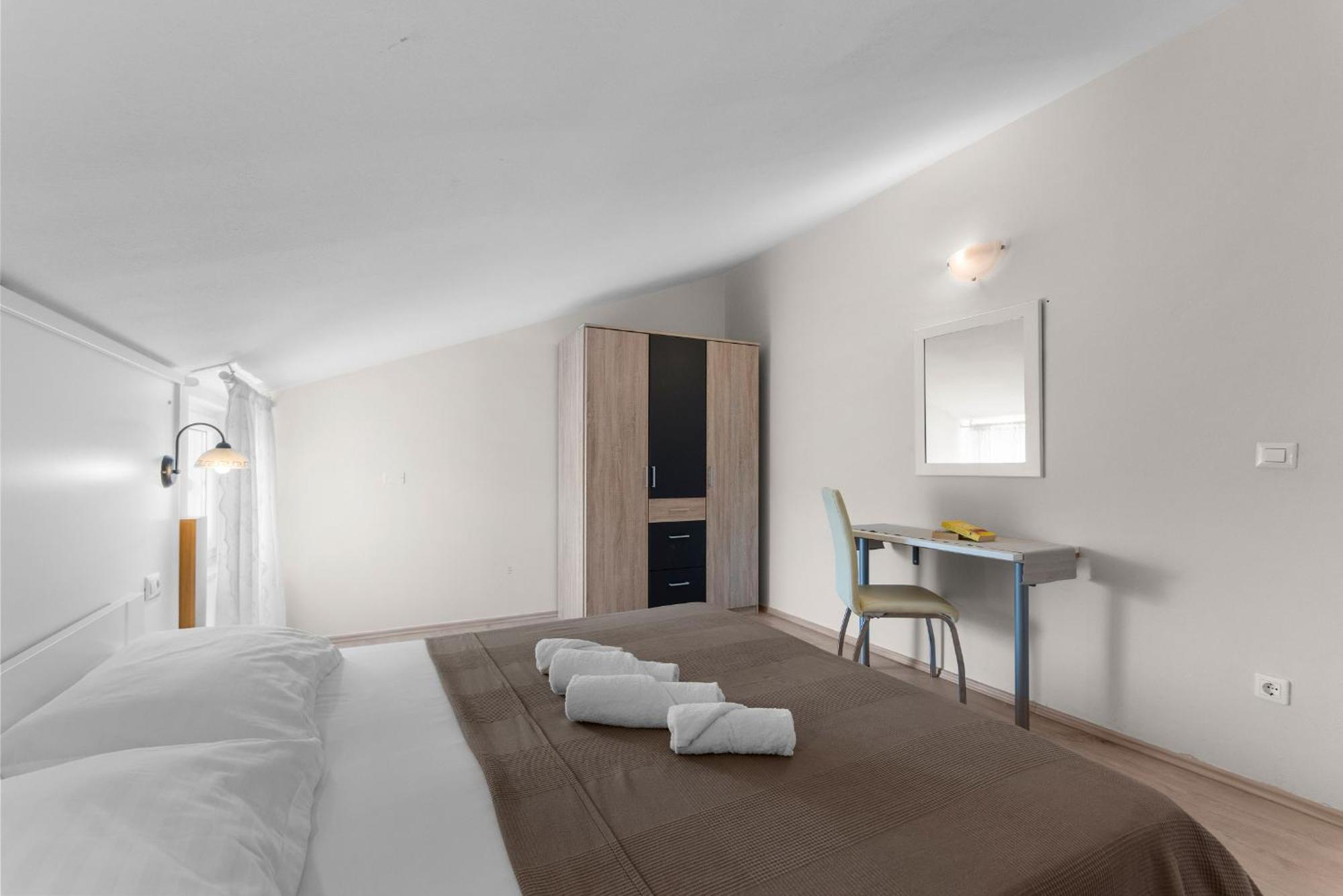 Villa Hope Apartments Пореч Екстер'єр фото